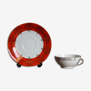 Duo tea cup and its art porcelain saucer