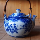 Japanese porcelain teapot from the 1950s