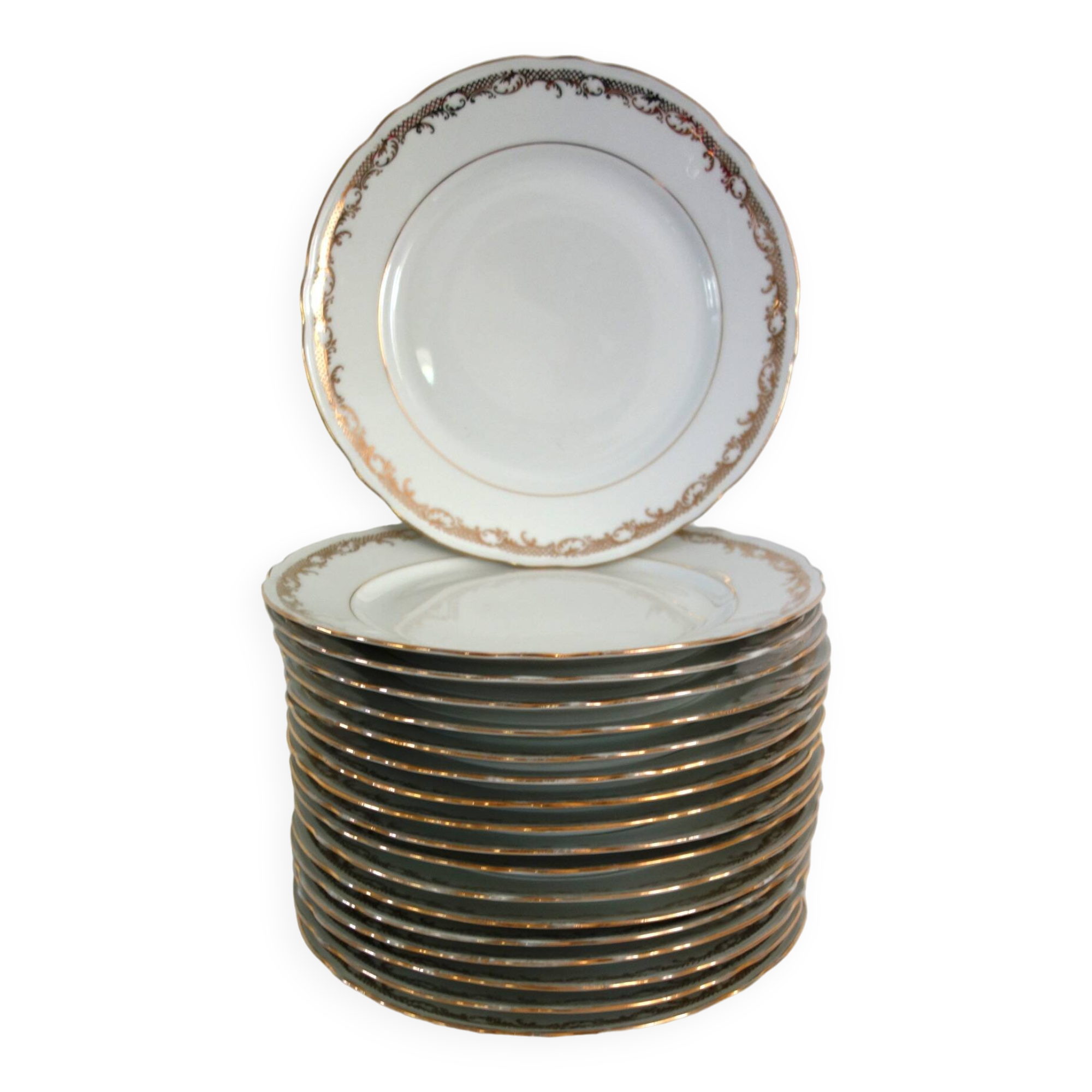 18 golden flat plates CNP Haute Porcelaine de Luxe du Berry