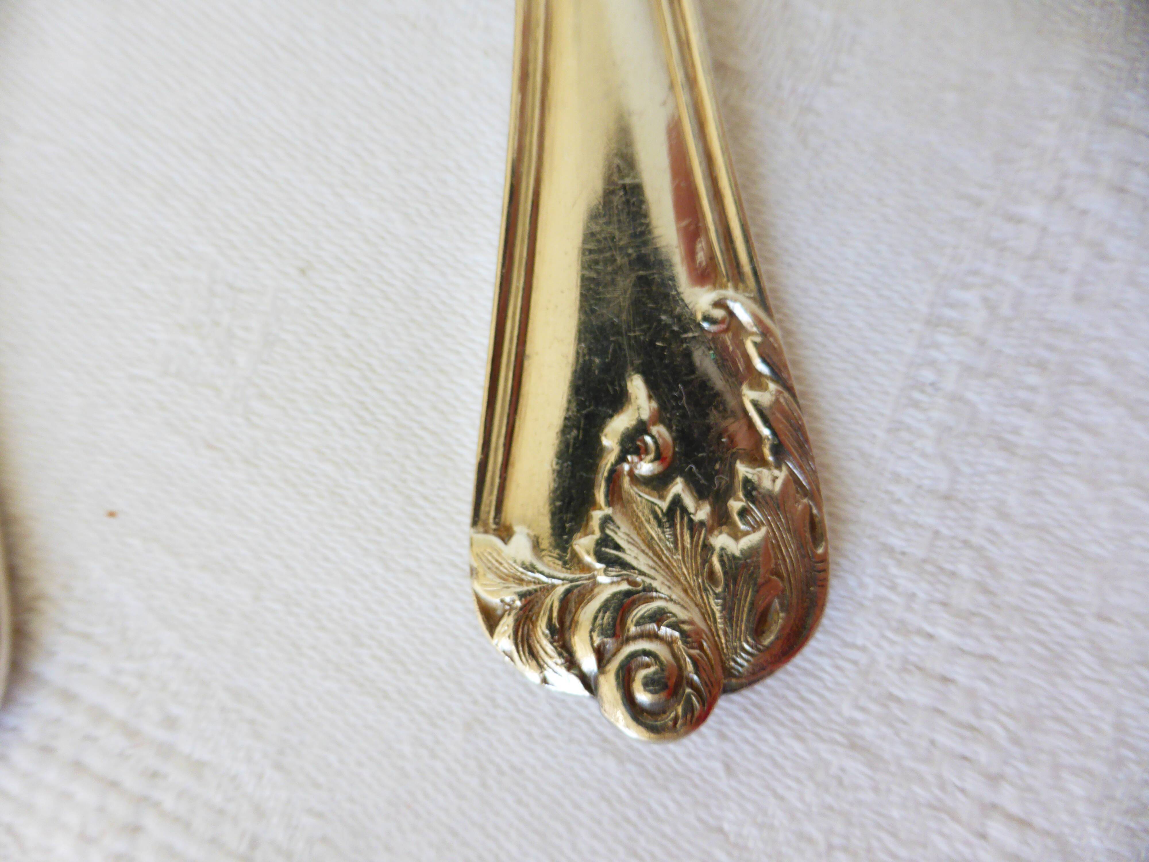 6 punched silver metal forks 2106224