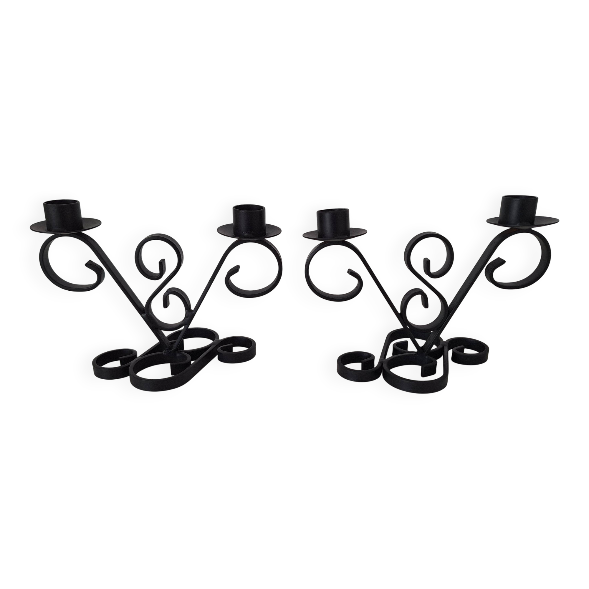 Chandelier with 2 lights, black wrought iron.