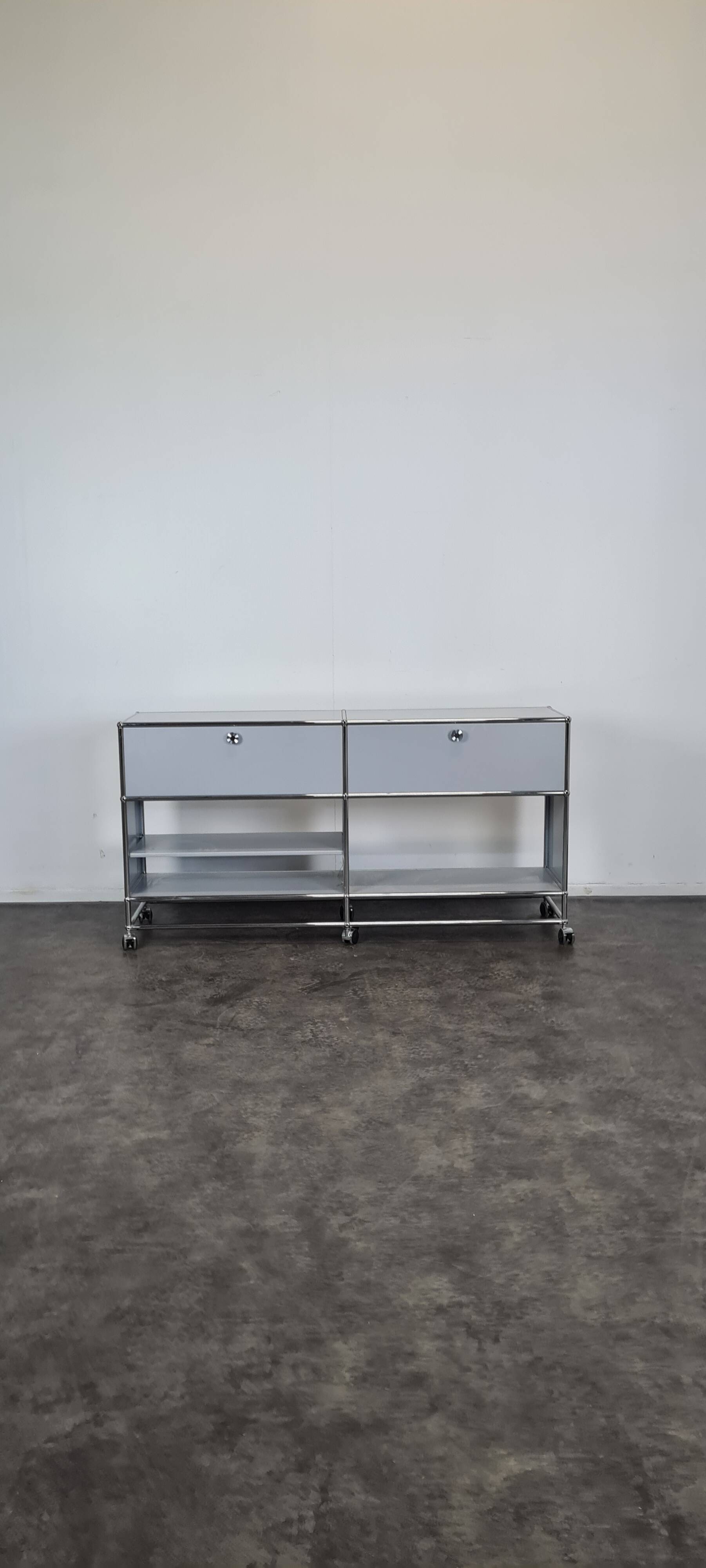 Enfilade usm haller