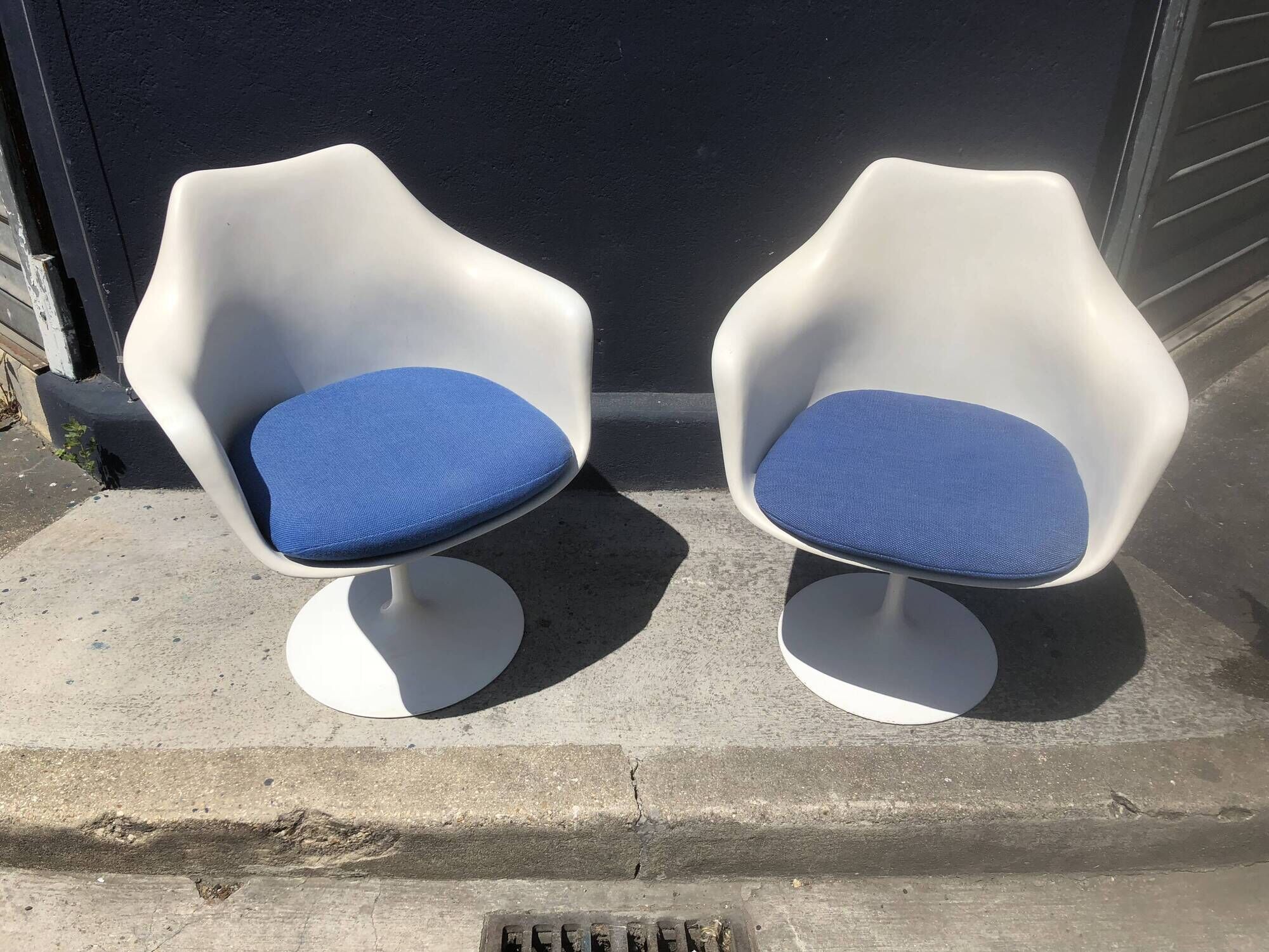 Pair of armchairs by Eero Saarinen for Knoll 1970