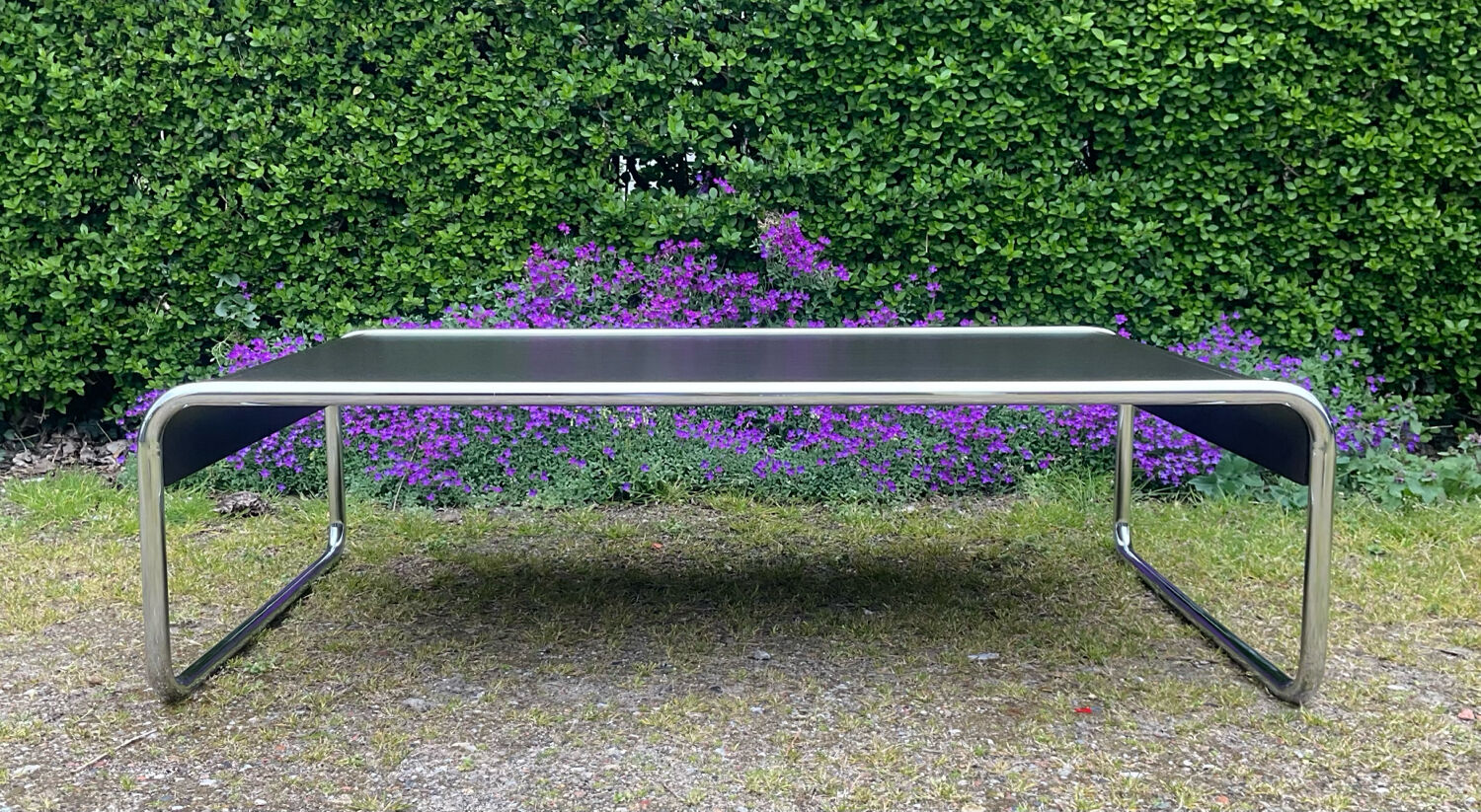 Space Age style coffee table by Marcel Breuer