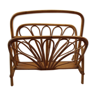 Magazines vintage rattan door