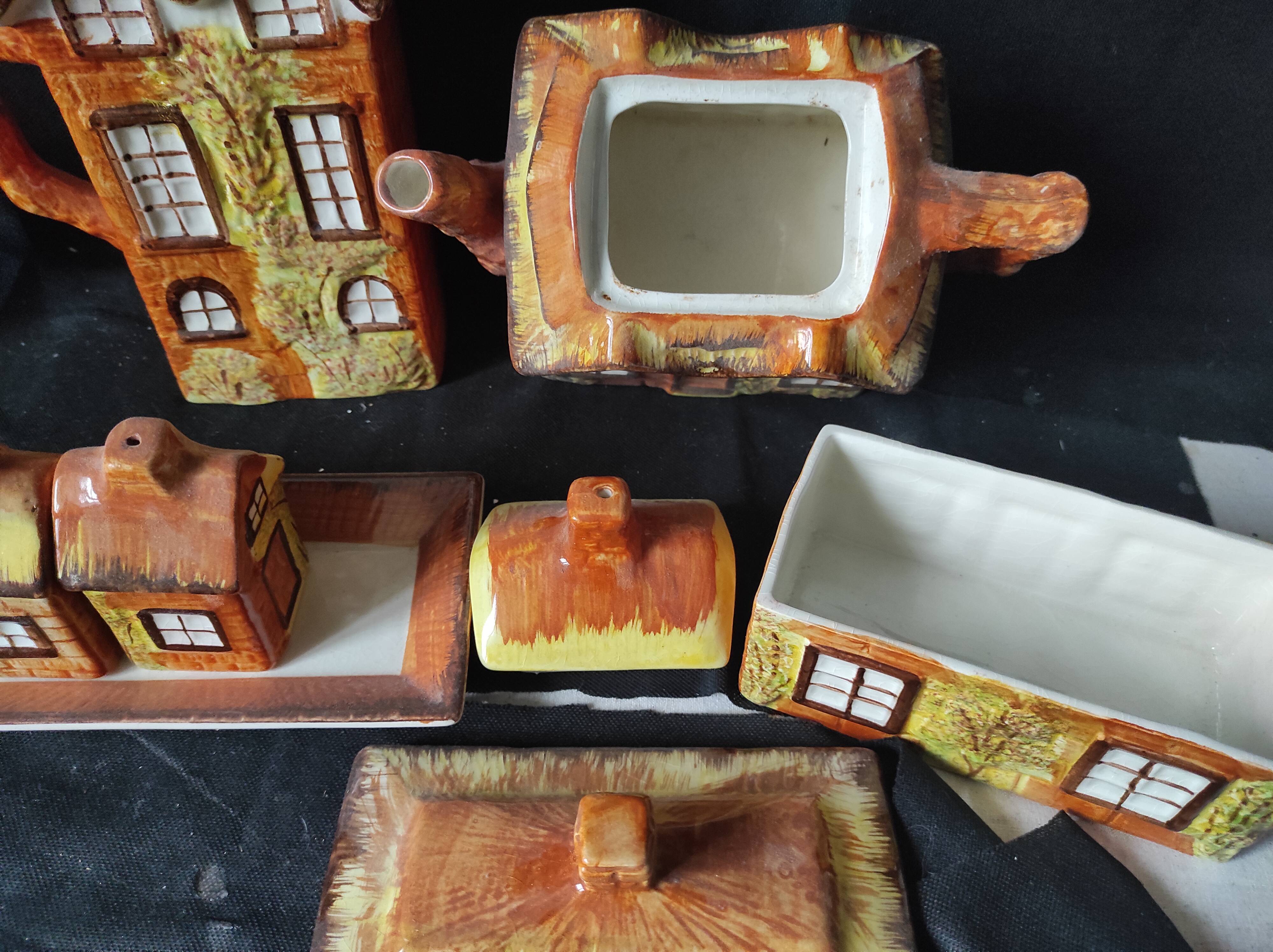 Services 6 pieces /tea /coffee maker /salt /pepper