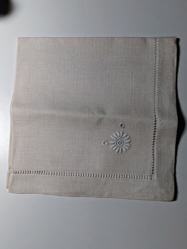 Linge ancien brodé Lot 1 nappe avec 11 serviettes