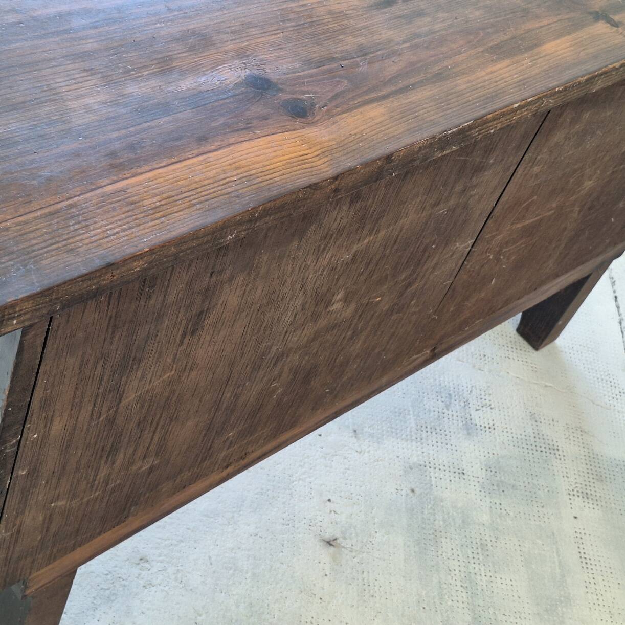 Console, carved Spanish colonial buffet from Artes de México, 1940s-50s.