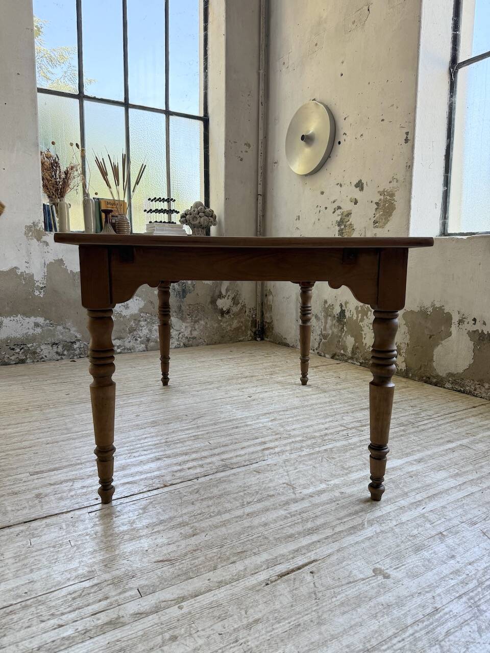 Table de ferme noyer à rallonges 150-250cm