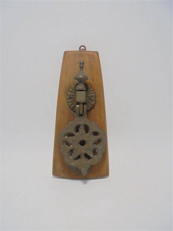 Door knocker