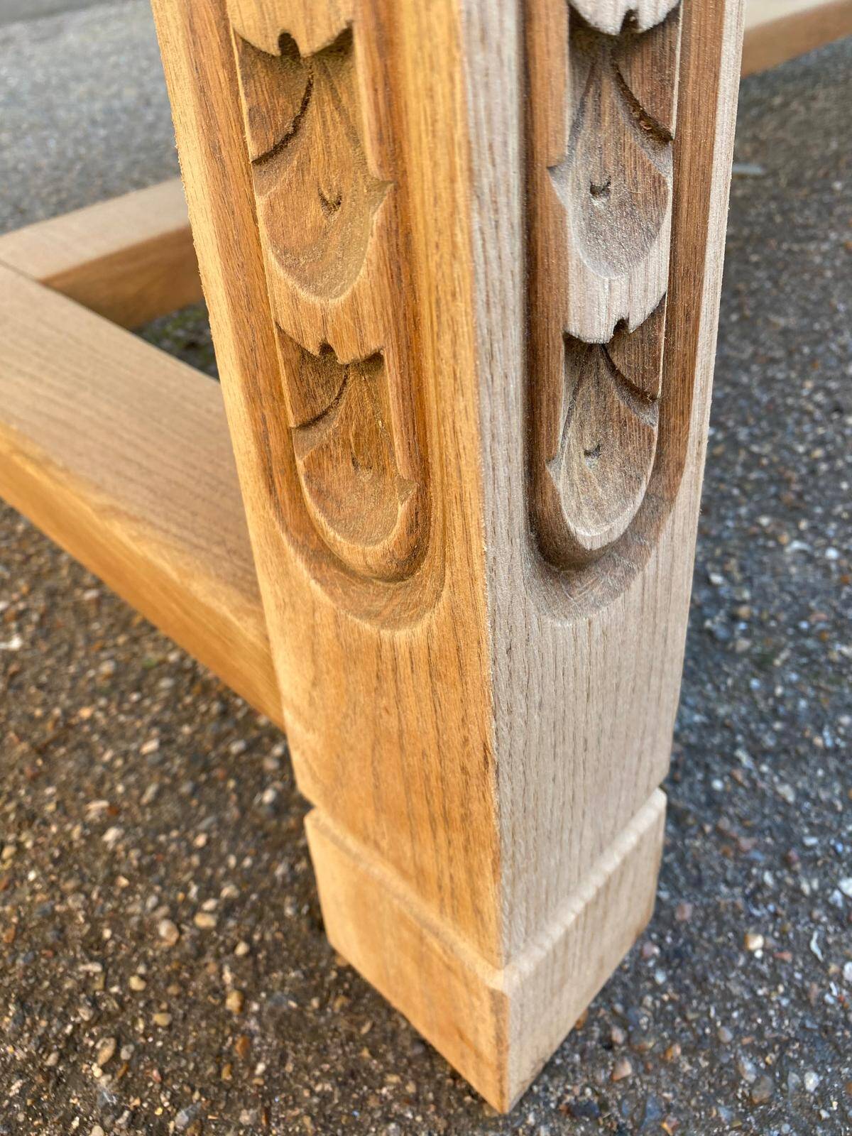 Renovated 19th-century Breton farmhouse dining table, extendable, in oak, 200-290 cm.