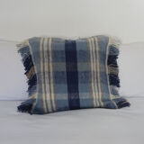 Christmas Pop-up 2022 - blue square cushion