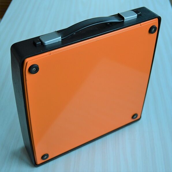 Machine à écrire Silverette orange vintage 60