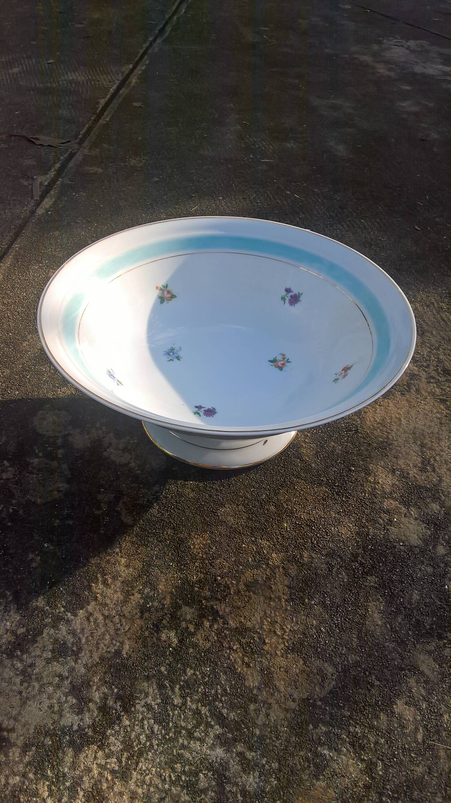 Porcelain compote bowl