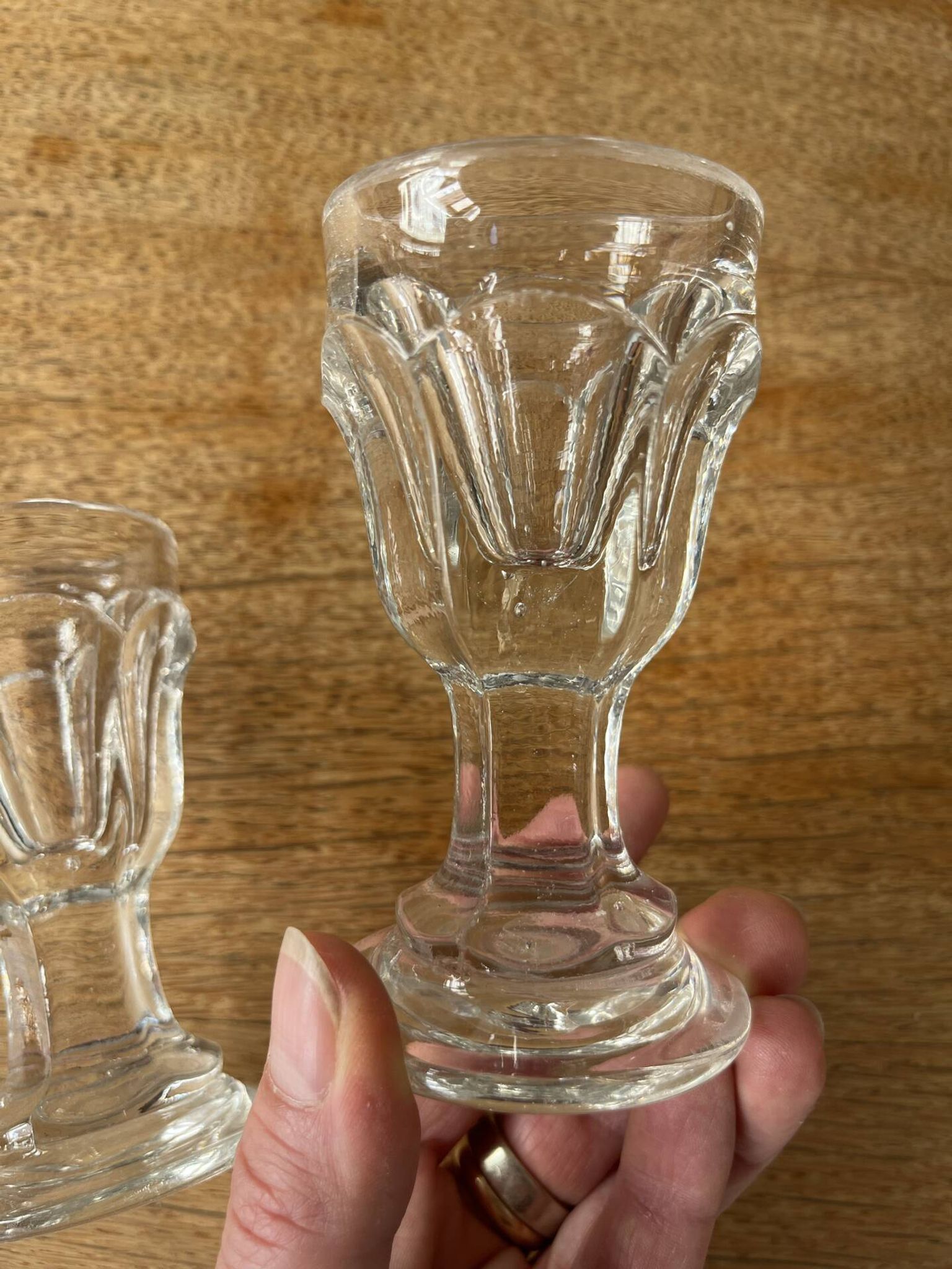 Paire de verres à liqueur dit « trompe couillon », 1900