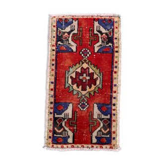 Small Vintage Turkish Rug 85x45 cm, Short Runner, Tribal, Shabby Chic