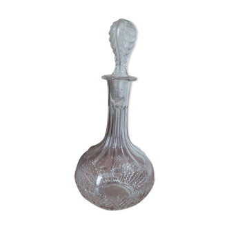 Glass carafe or vial with wave cap