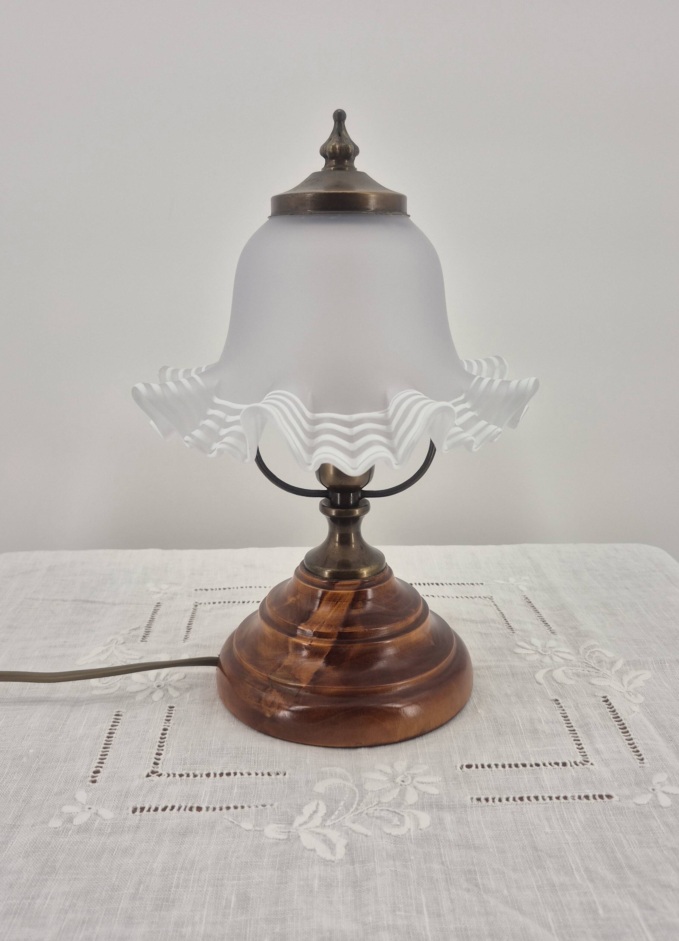 Lampe à poser vintage abat jour tulipe