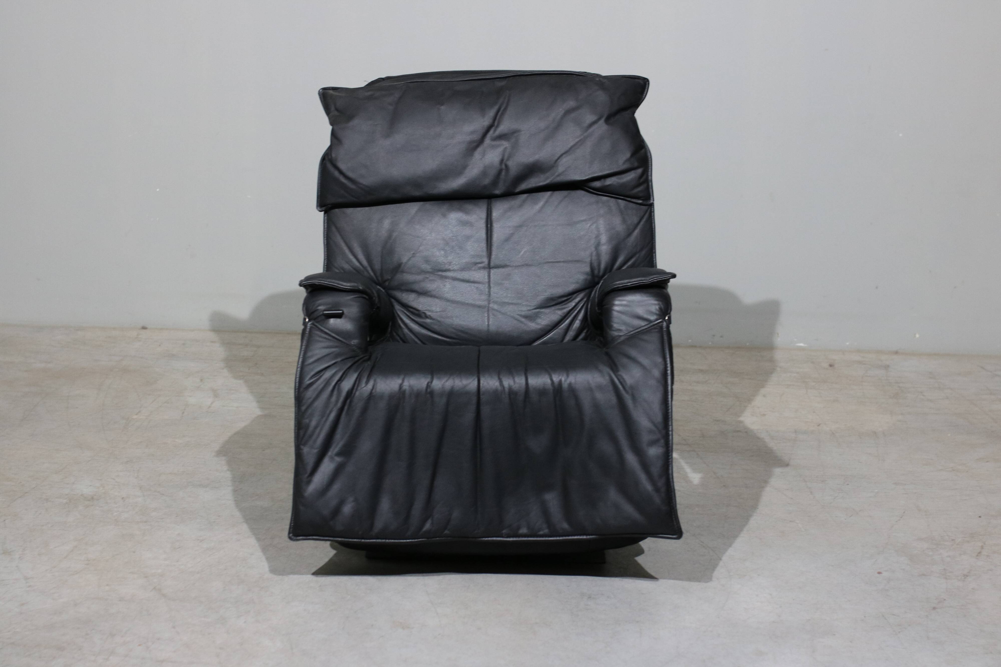 Brazilian Modern Reclining Chair “Pony” by Percival Lafer, 1980s