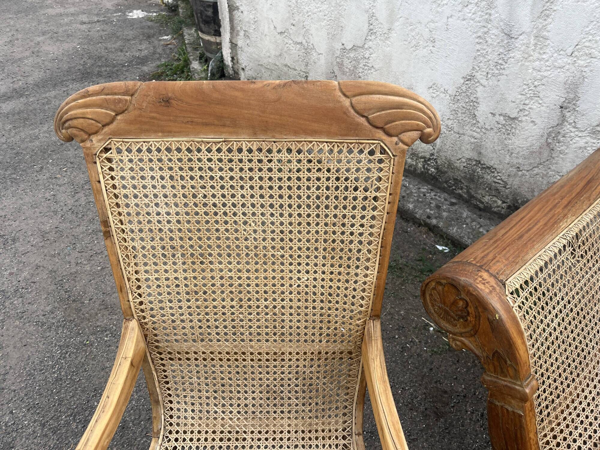 Colonial teak lounge: 3-seater sofa and 2 planter chairs.