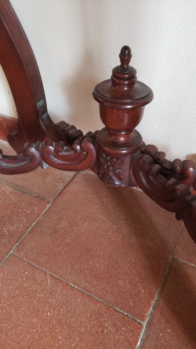 Console bois sculpté et marbre