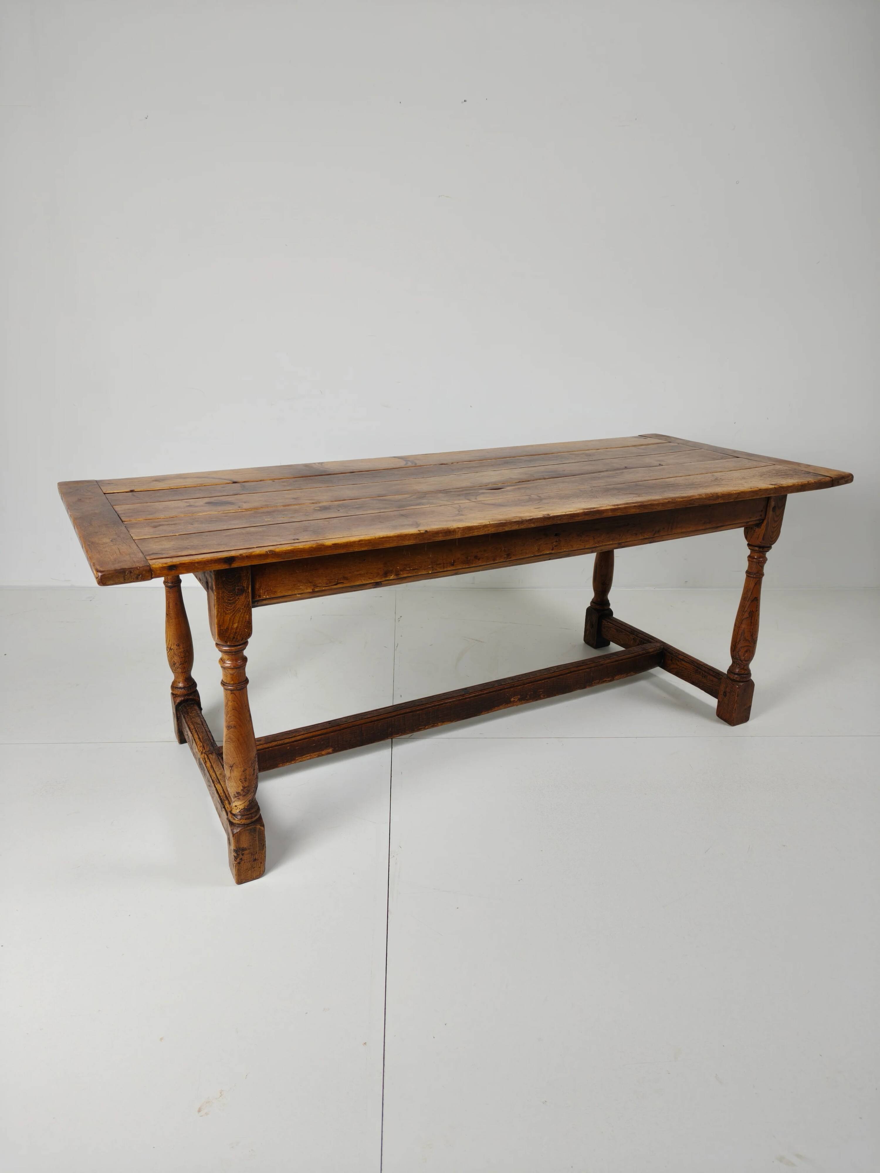 French antique dining table 1800-1830