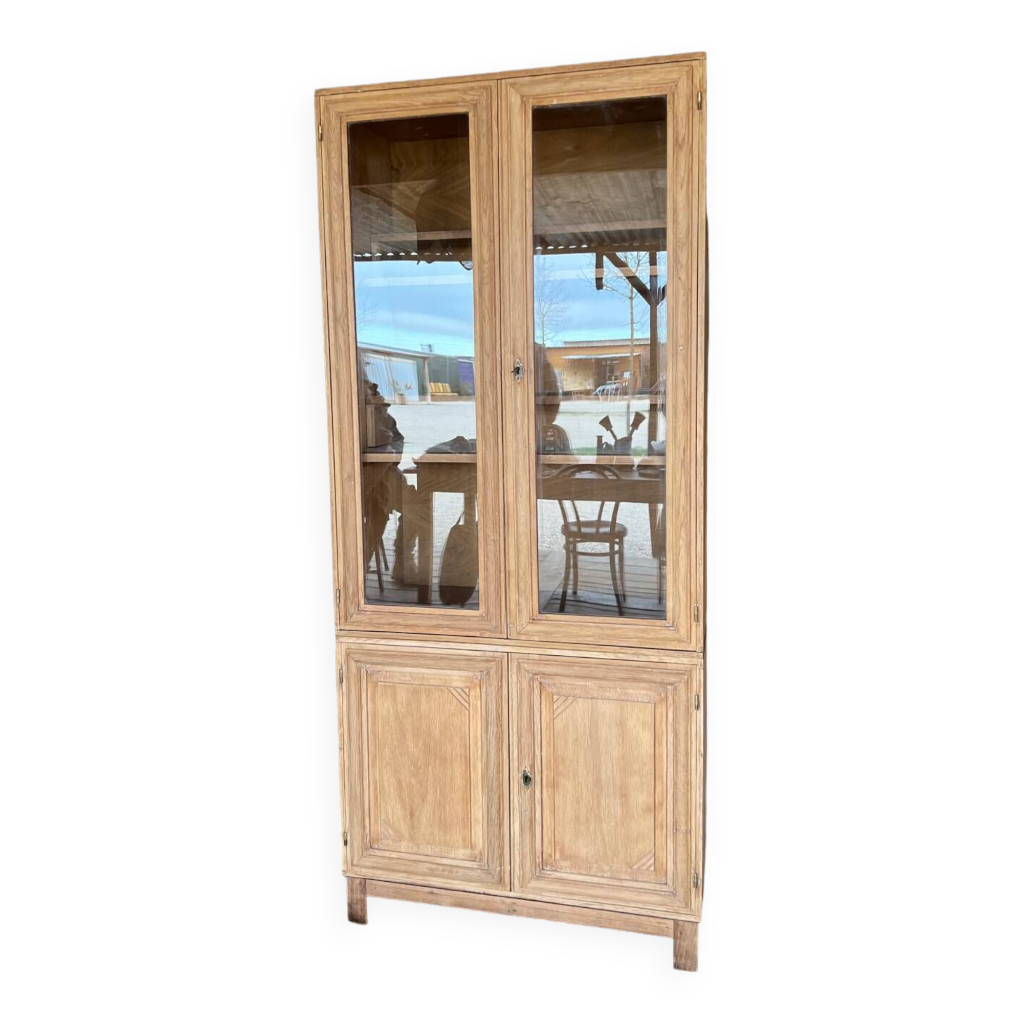 Ancienne vitrine  d’école