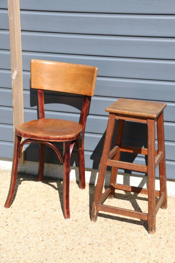 Tabouret haut chêne foncé 650mm