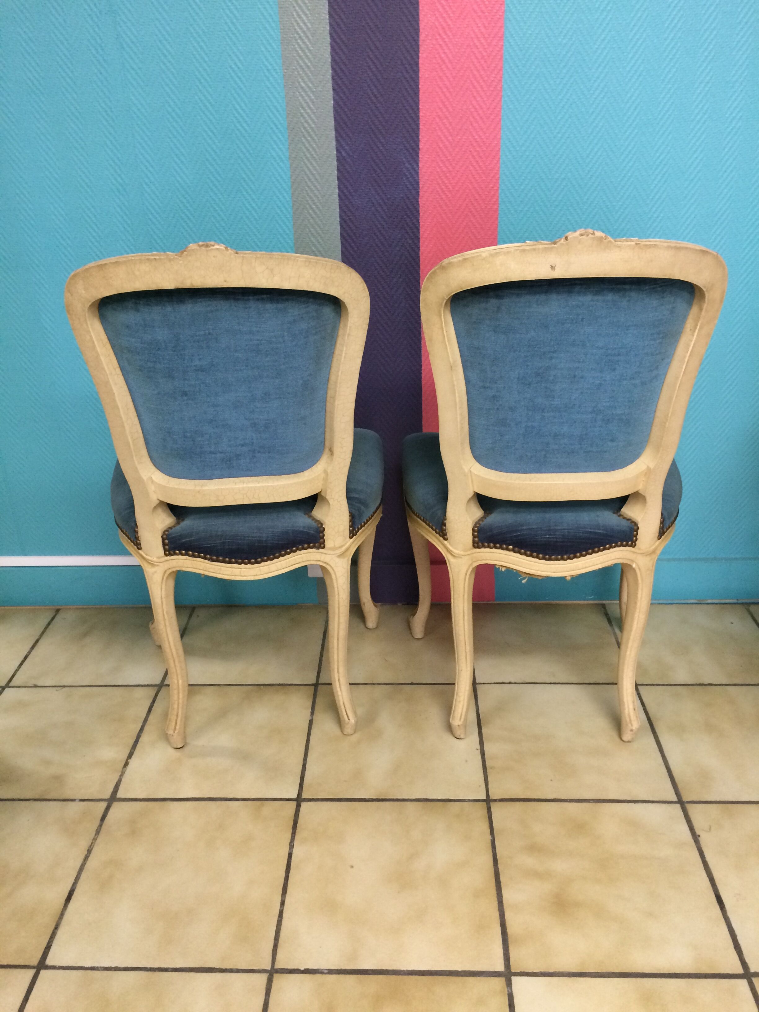 Lot of 2 chairs Louis XV in blue velvet
