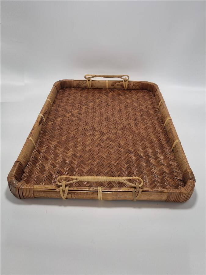Wicker tray