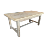 Farm table