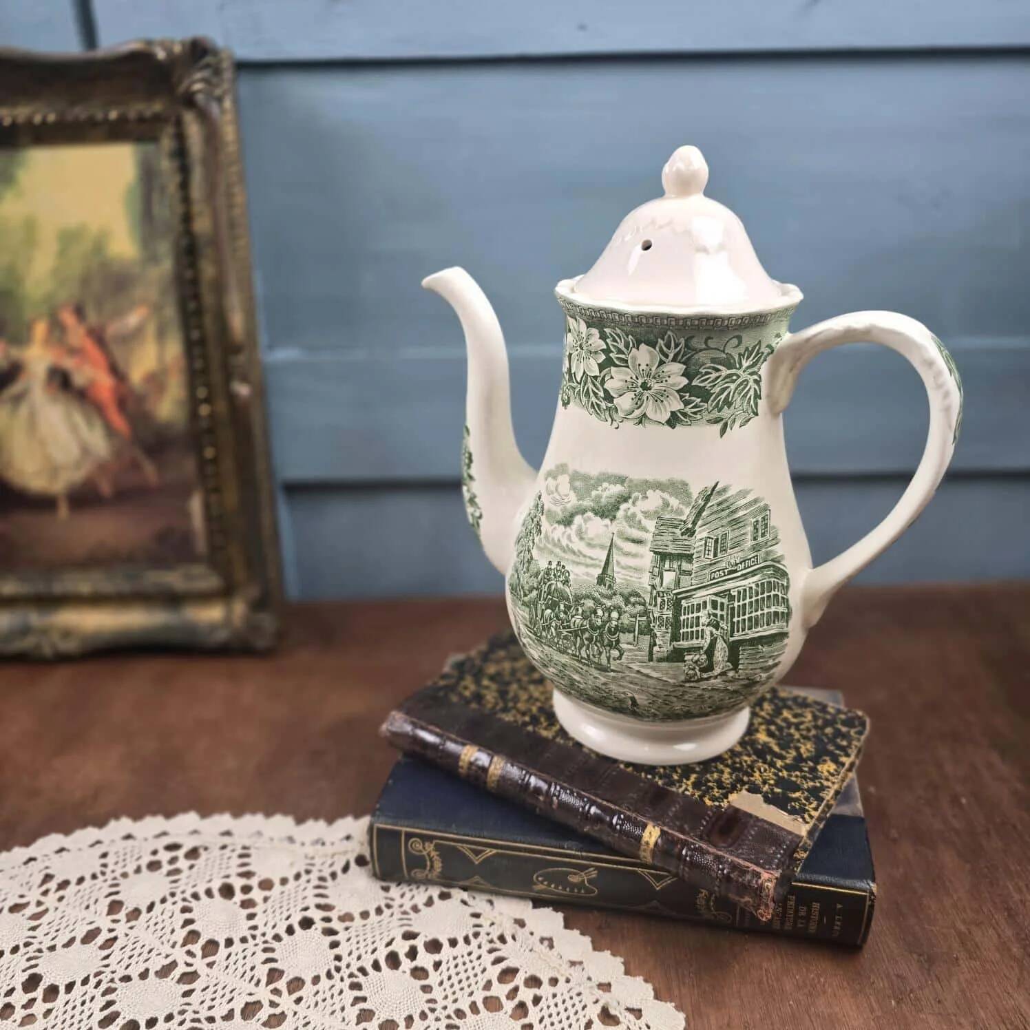 Théière anglaise vintage Royal Tudor Ware Coaching Taverns