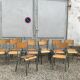 Serie de 10 anciennes chaises d'écoles vintage