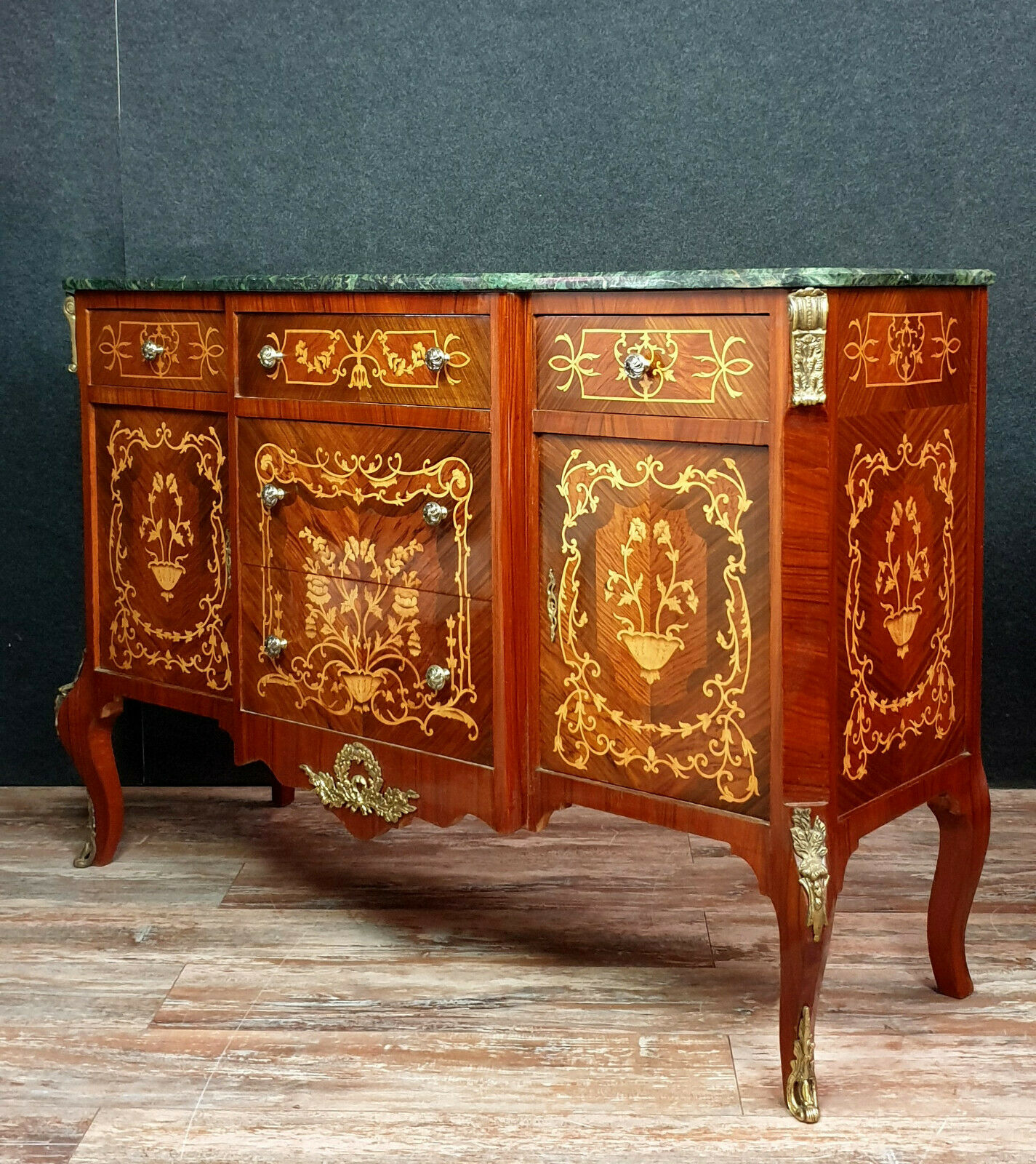 Louis XV dresser in precious wood mark
