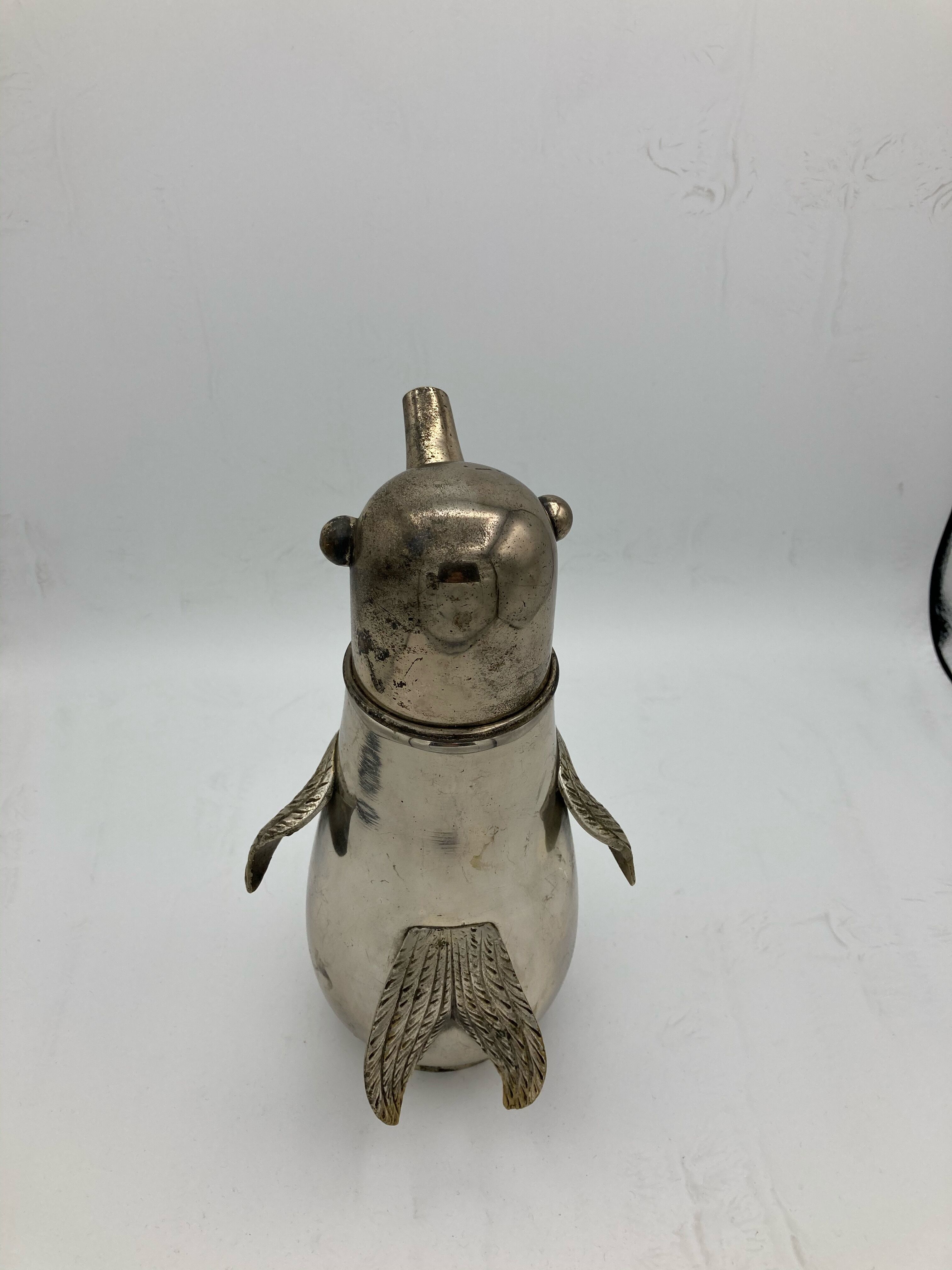 Vintage shaker penguin