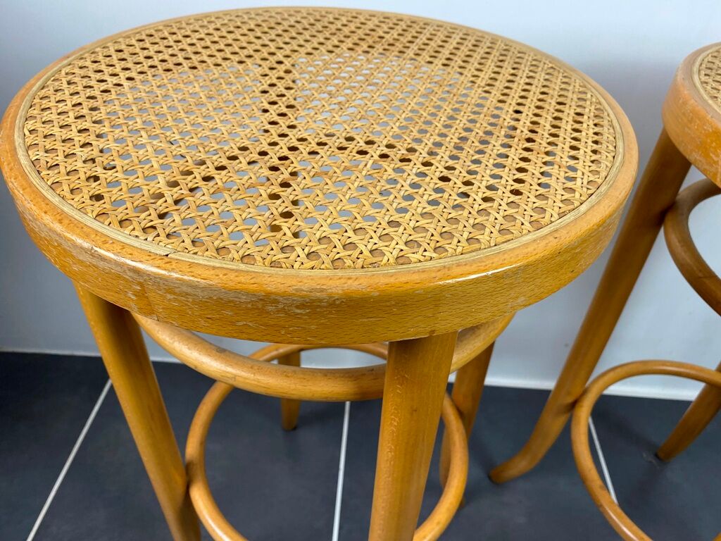 Bar stools cannage and curved wood 80s