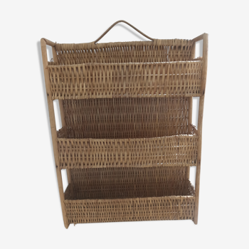 Rattan storage to hang