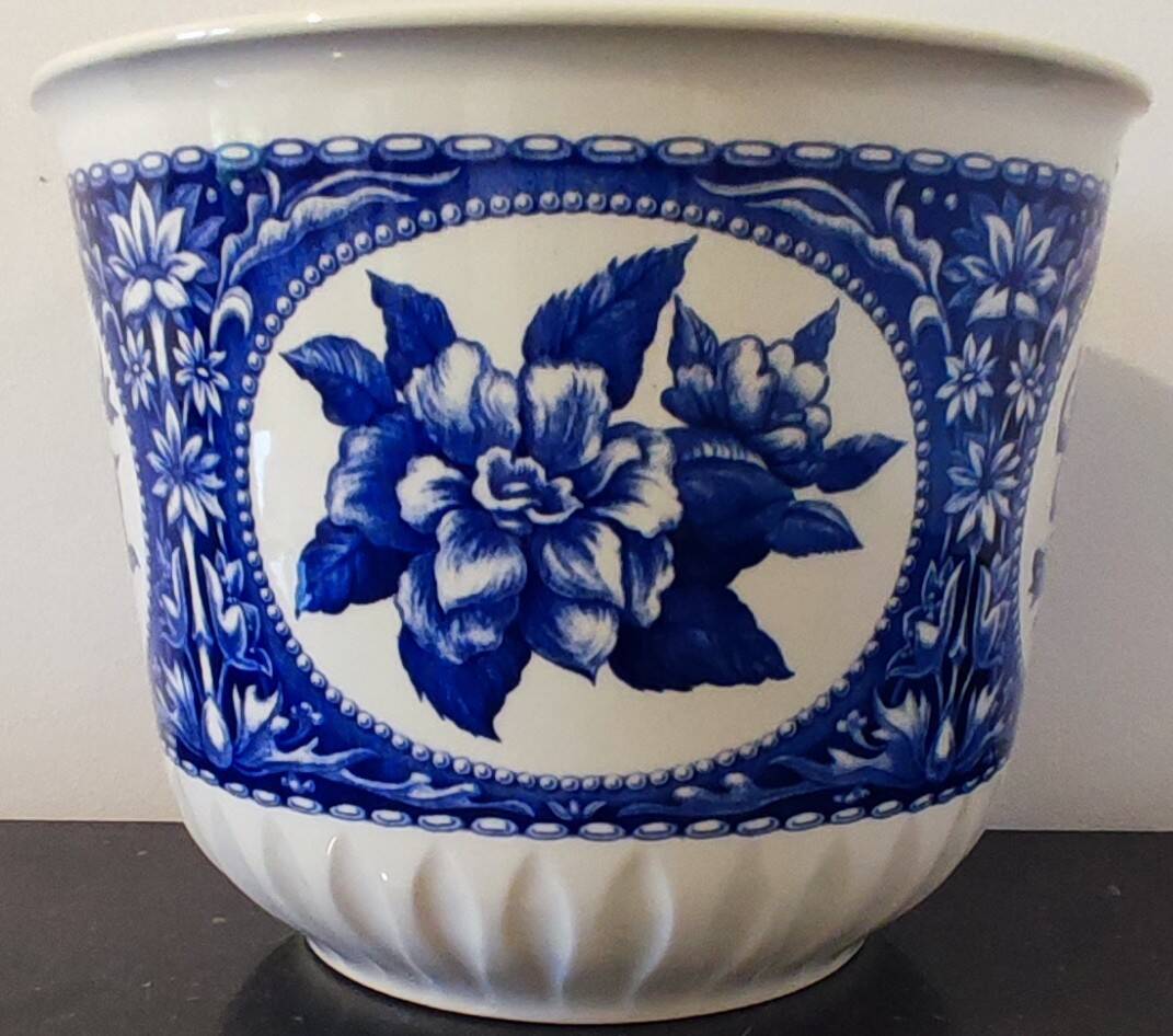 Boch brothers ceramic planter, La Louvière