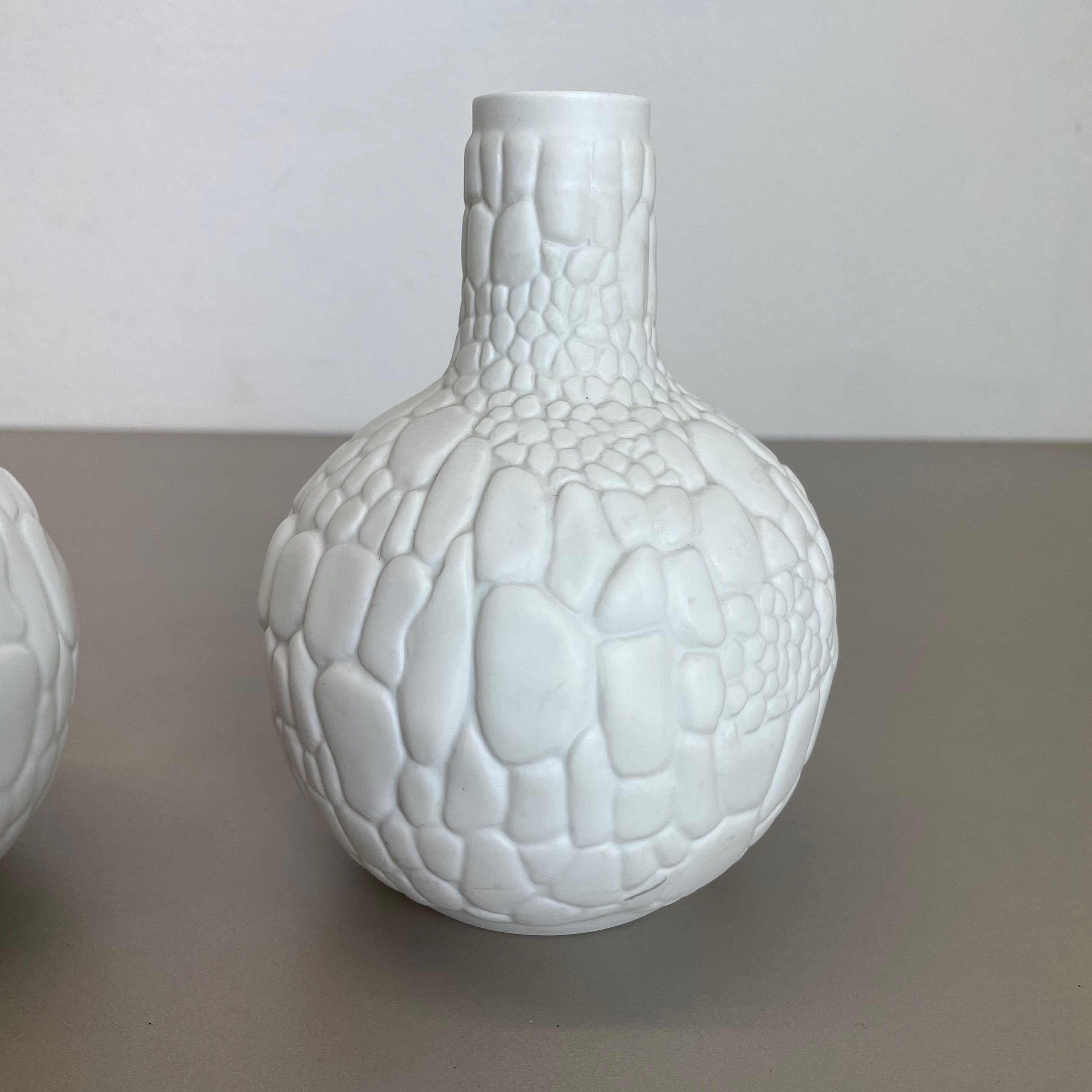 Set of 2 Original OP Art Biscuit Porcelain Vases by AK Kaiser, Germany, 1970s