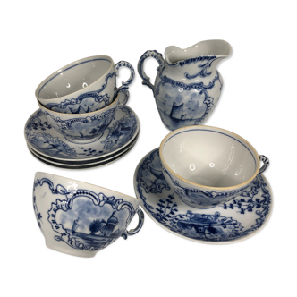 4 anciennes tasses et sous tasses Rauenstein Delft