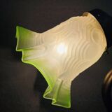 Lampe de table portugaise en verre tulipe verte des années 1930