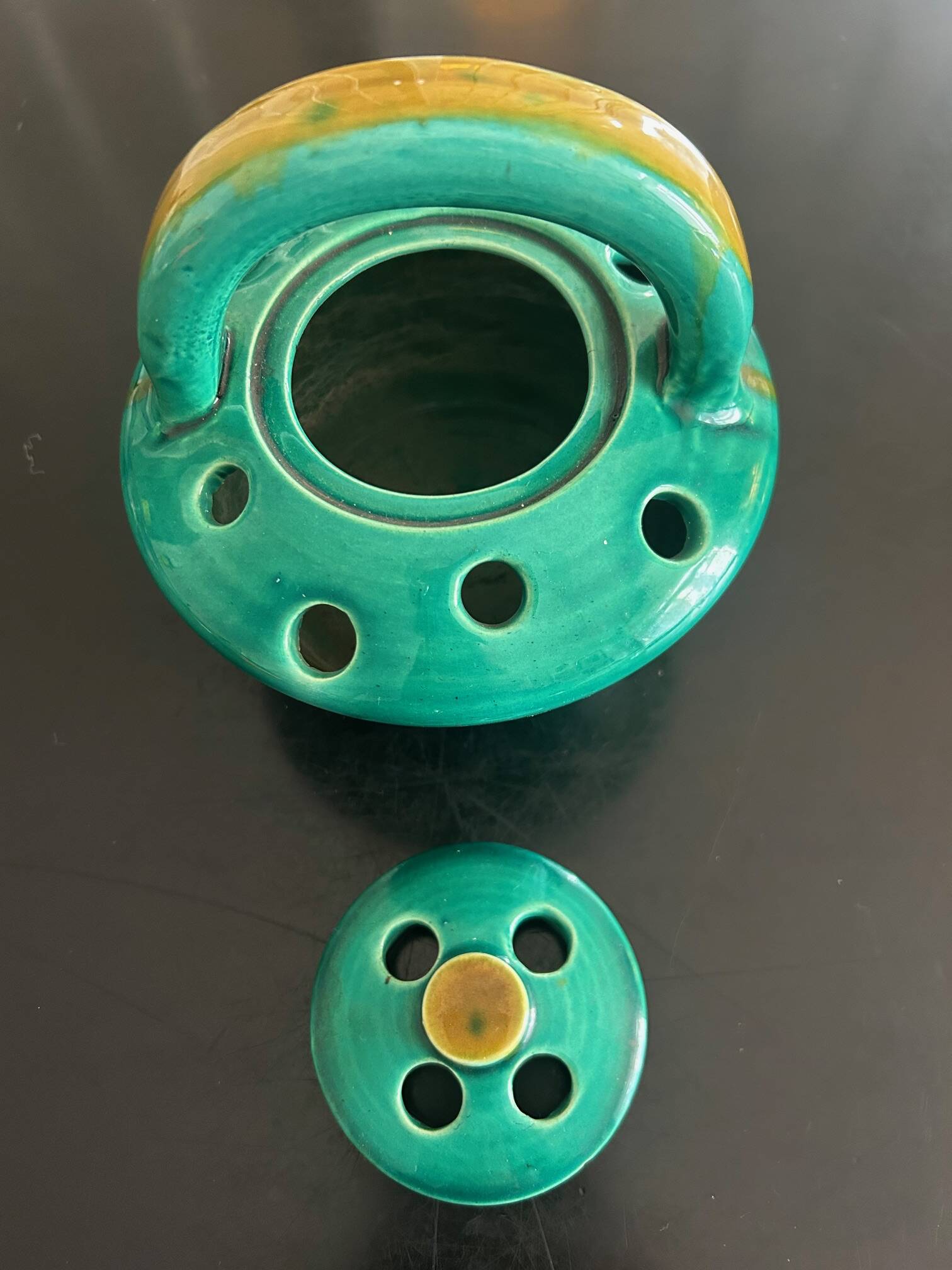 Accolay flower spike vase