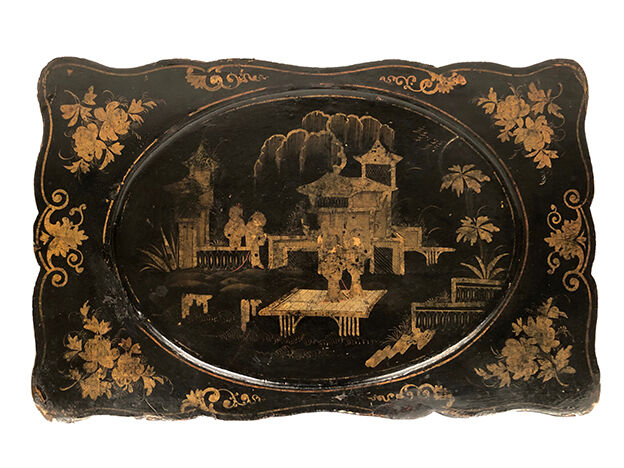 Worker Napoleon III, black lacquered wood with Asian decoration painted gold