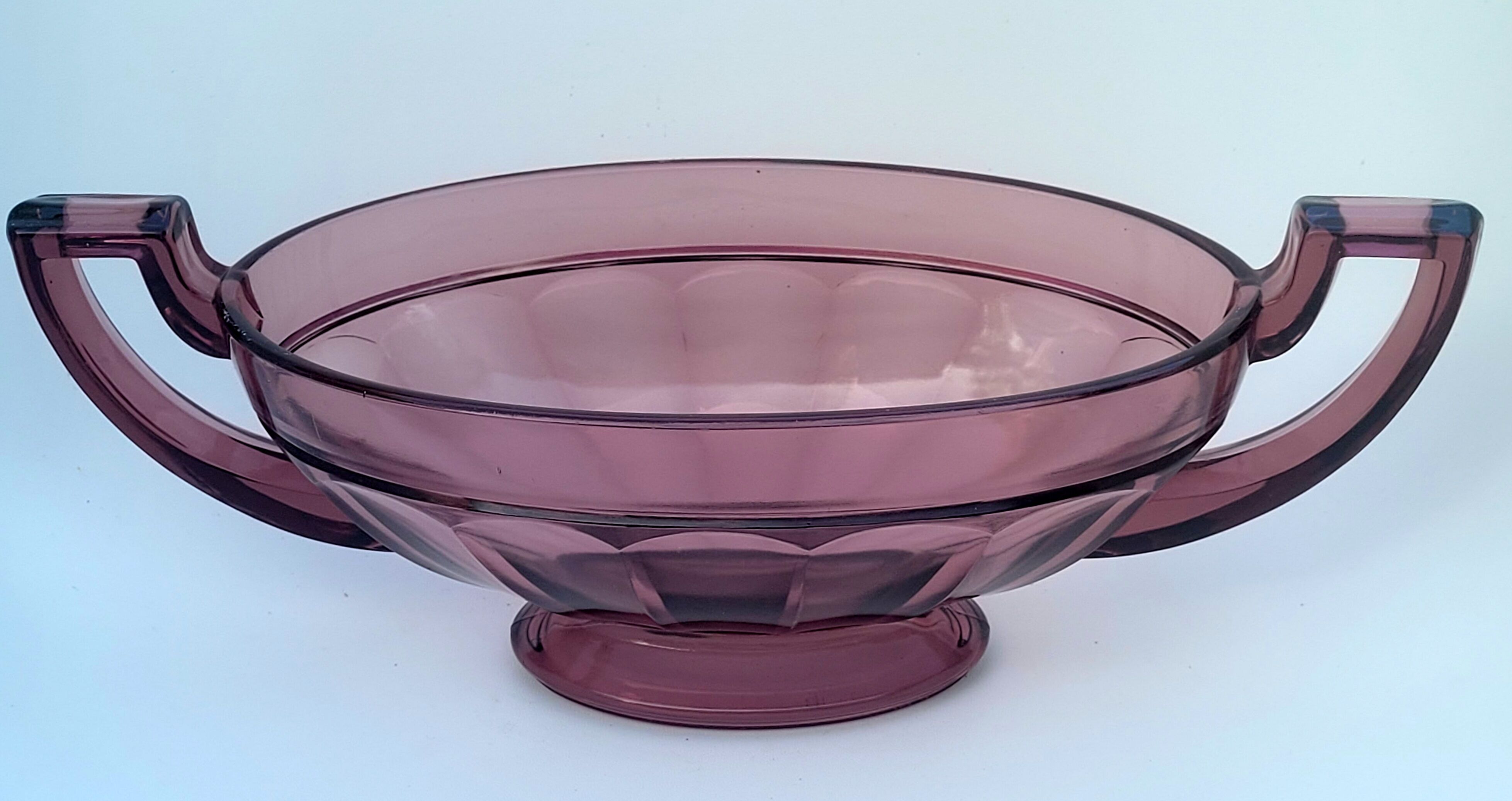 Noémie art deco glass coupe Val Saint Lambert 1935, purple color