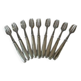 9 dessert forks