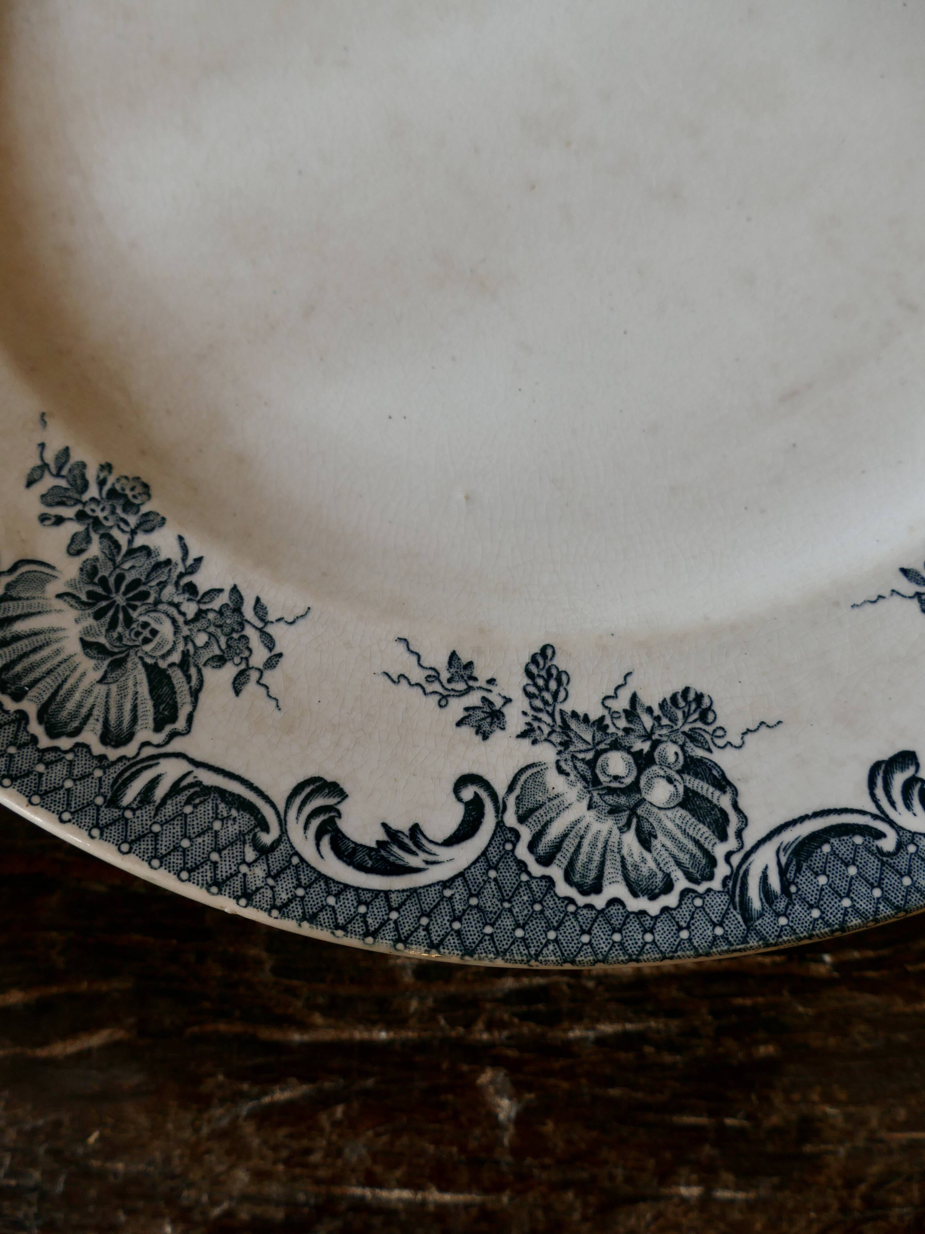 Round ironstone dish