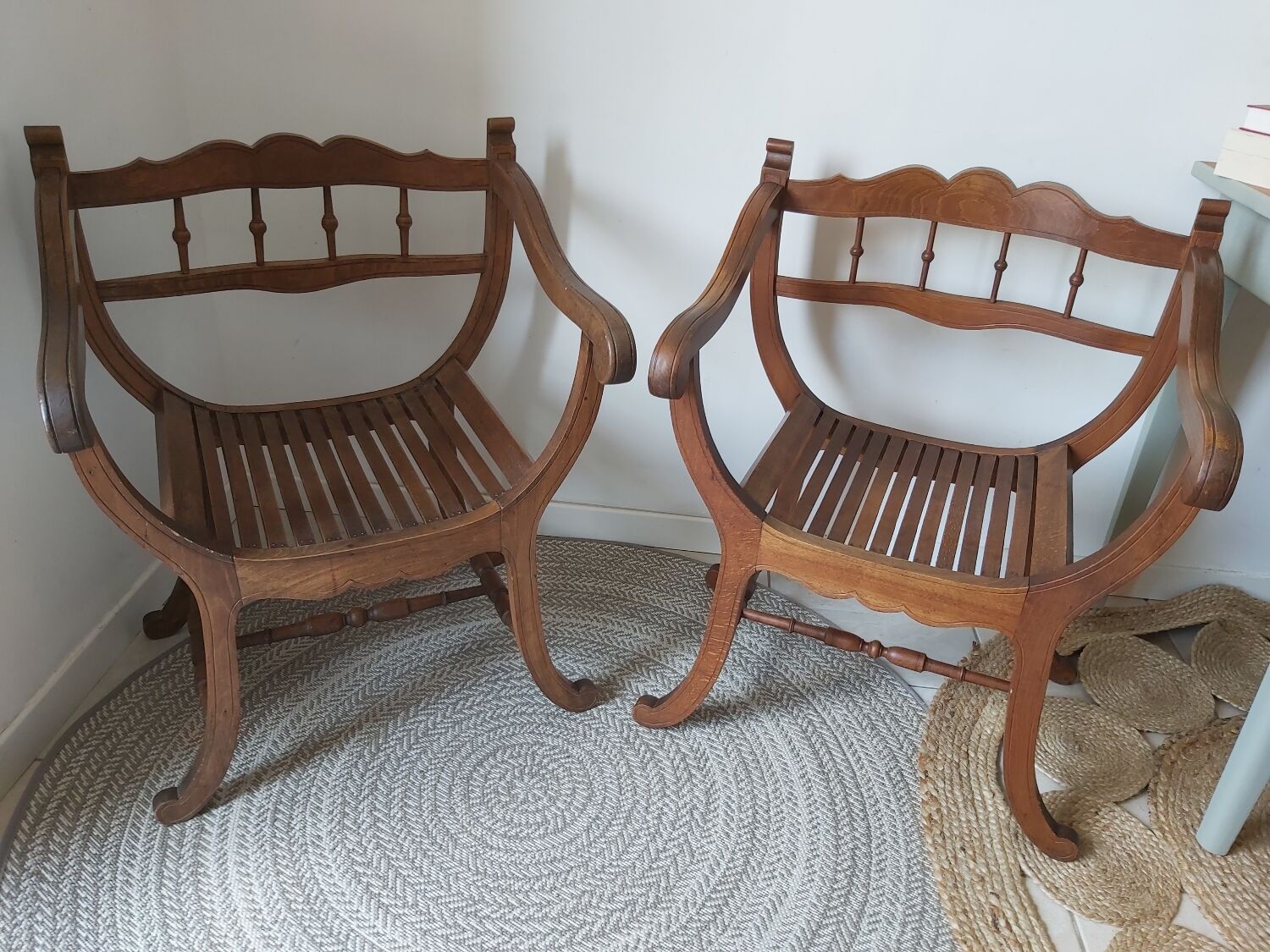 Paire de fauteuil Dagobert