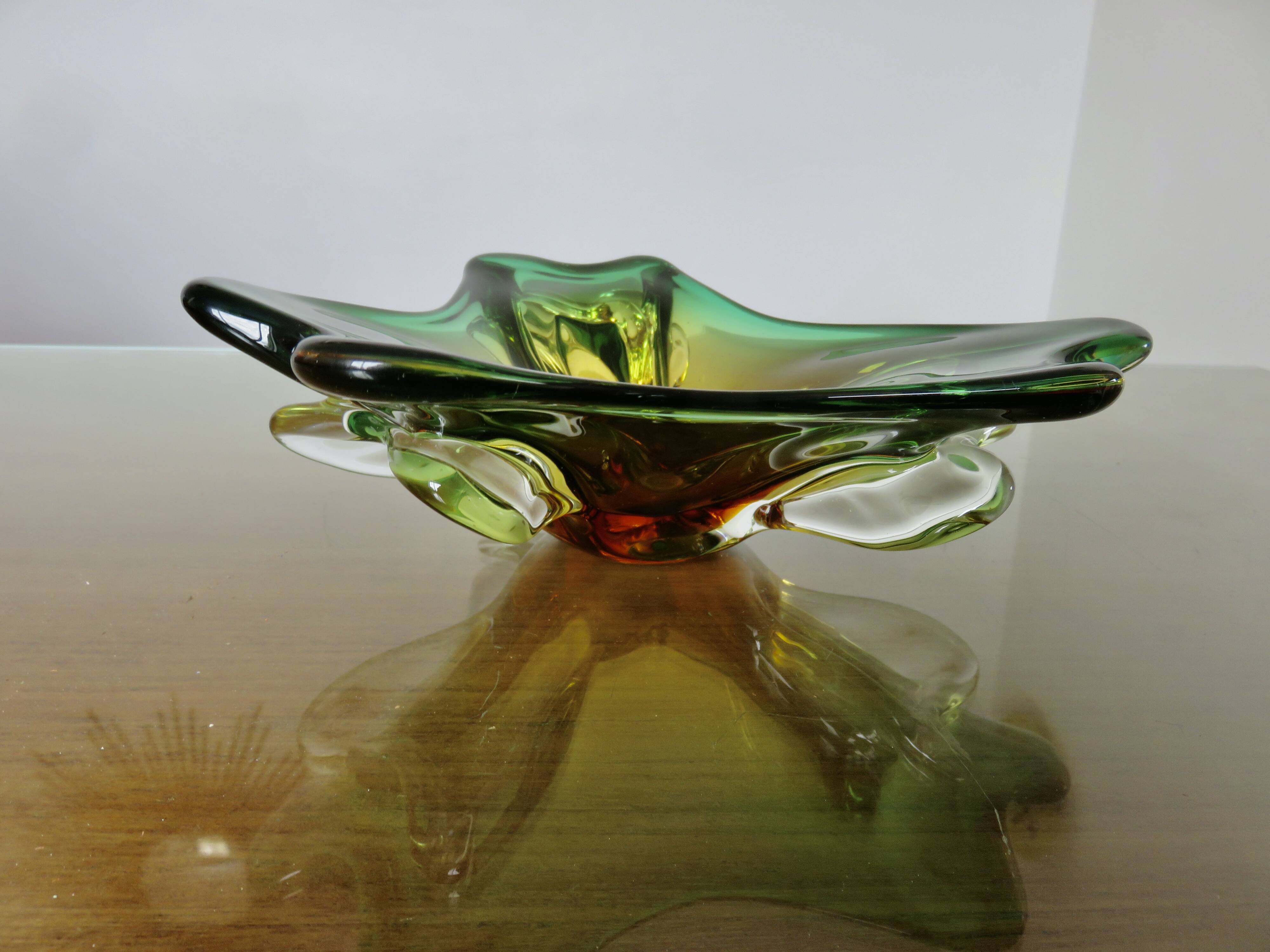 Vide poche en verre de Murano vert, ambre et transparent, années 60 70