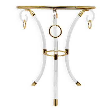 Tripod coffee table in Maison Jansen style in lucite and gold metal.