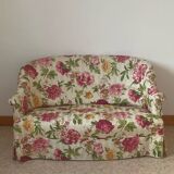 Canapé crapaud ancien rénové – tissu schintz aux pivoines et chinoiseries